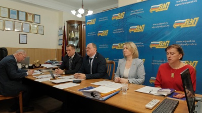 Состоялось внеочередное заседание Центрального комитета Профсоюза