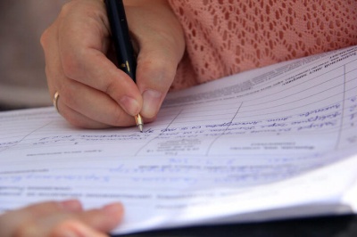 Против повышения пенсионного возраста выступают ...