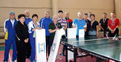 Чемпионы по настольному теннису 